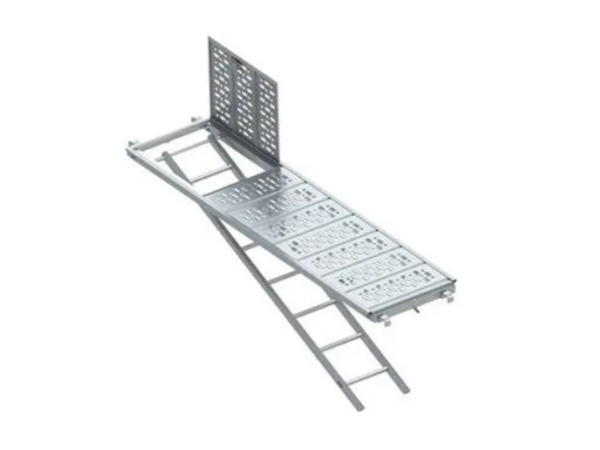 PLATEFORME AVEC ECHELLE D’ACCES (ALUMINIUM/PLY LADDER HATCH DECK PLANKS)